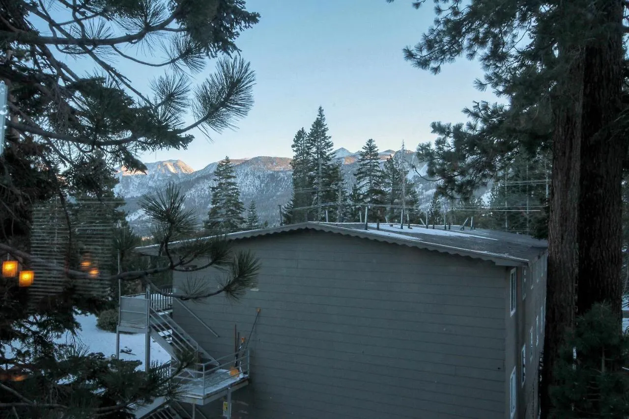 Mountainback #52, Loft, Corner Villa Mammoth Lakes